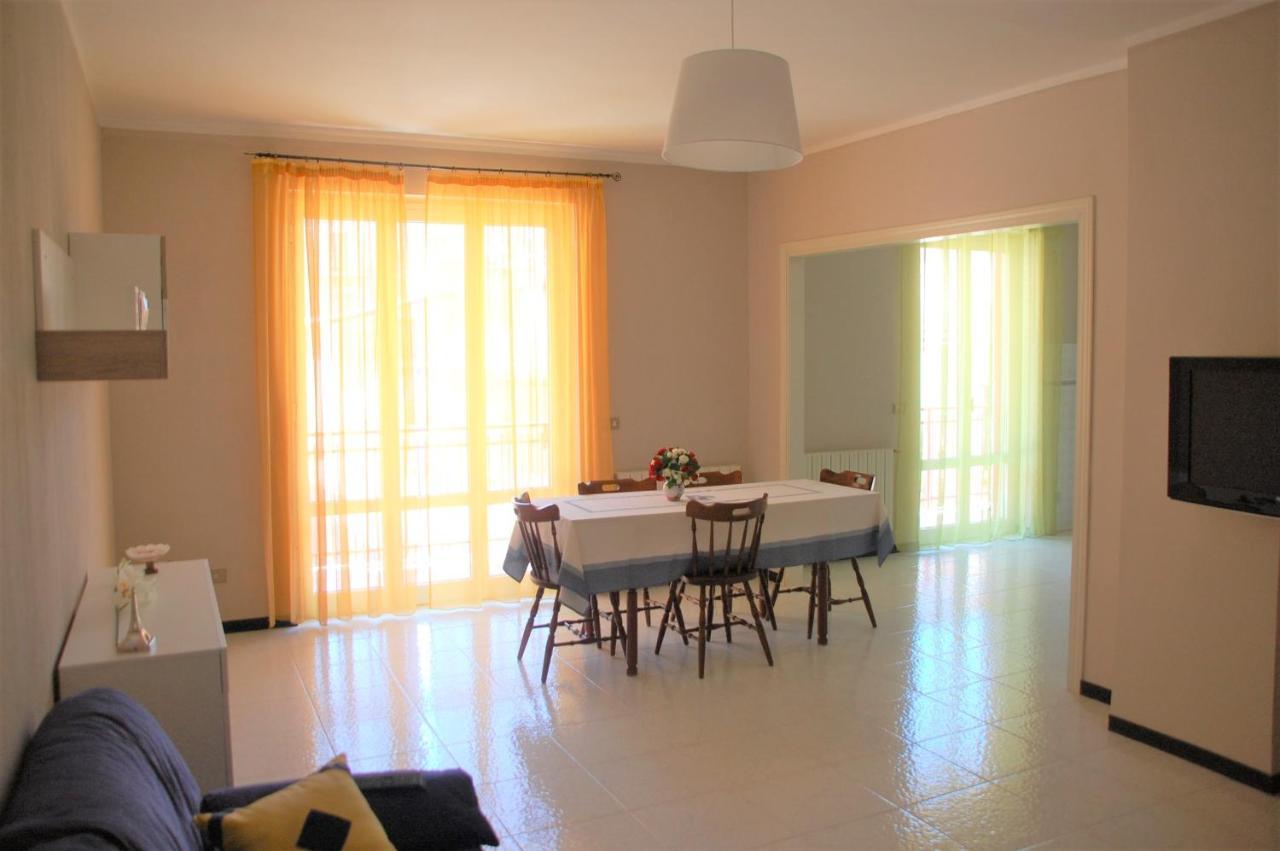 Appartamento "Rina Centro Sicilia" Pietraperzia Extérieur photo