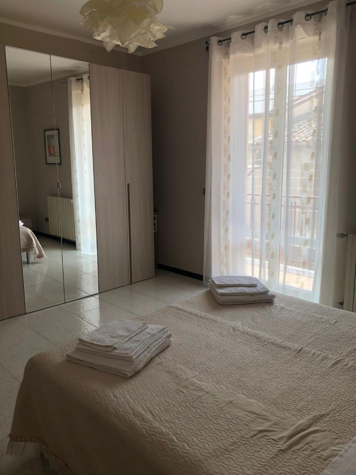 Appartamento "Rina Centro Sicilia" Pietraperzia Extérieur photo
